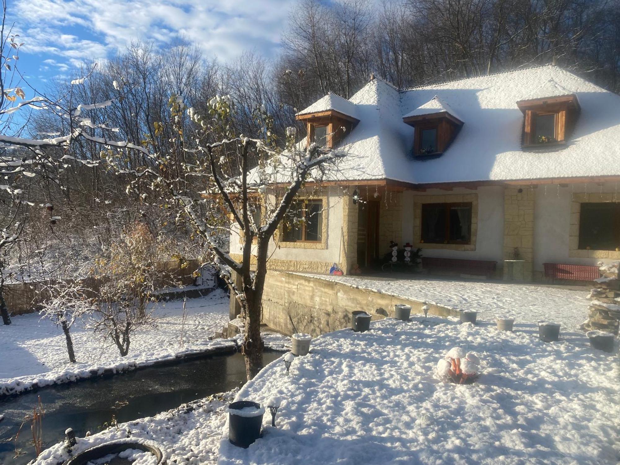 Casa Cu Sindrila Villa Vălenii de Munte Eksteriør billede