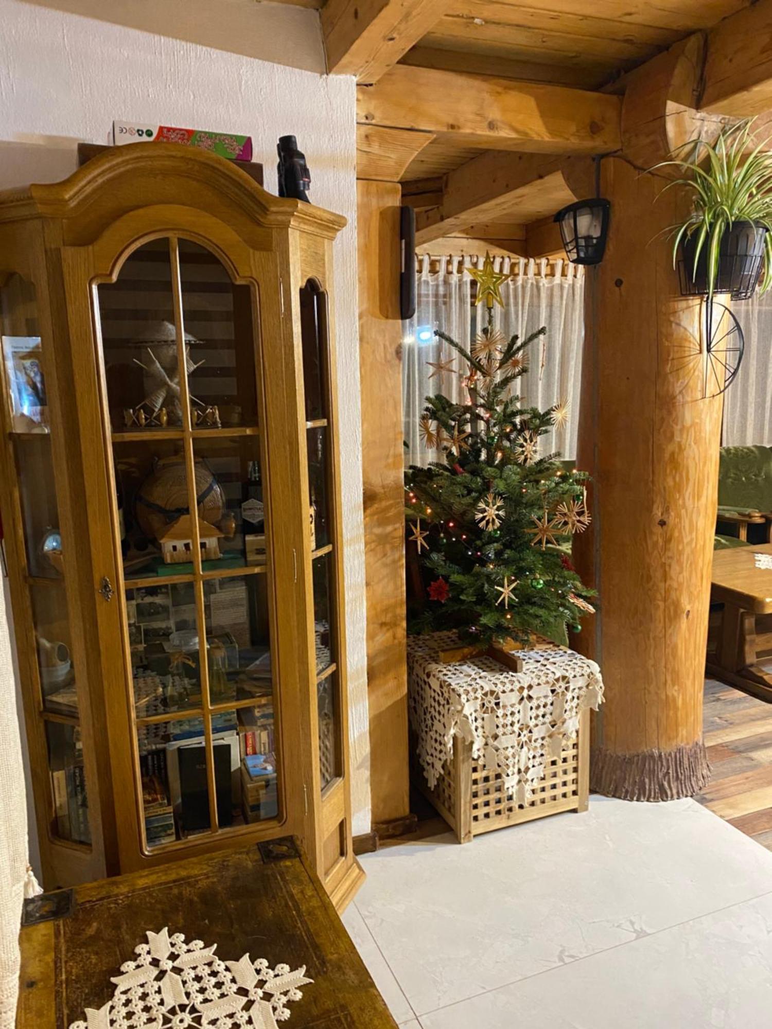 Casa Cu Sindrila Villa Vălenii de Munte Eksteriør billede