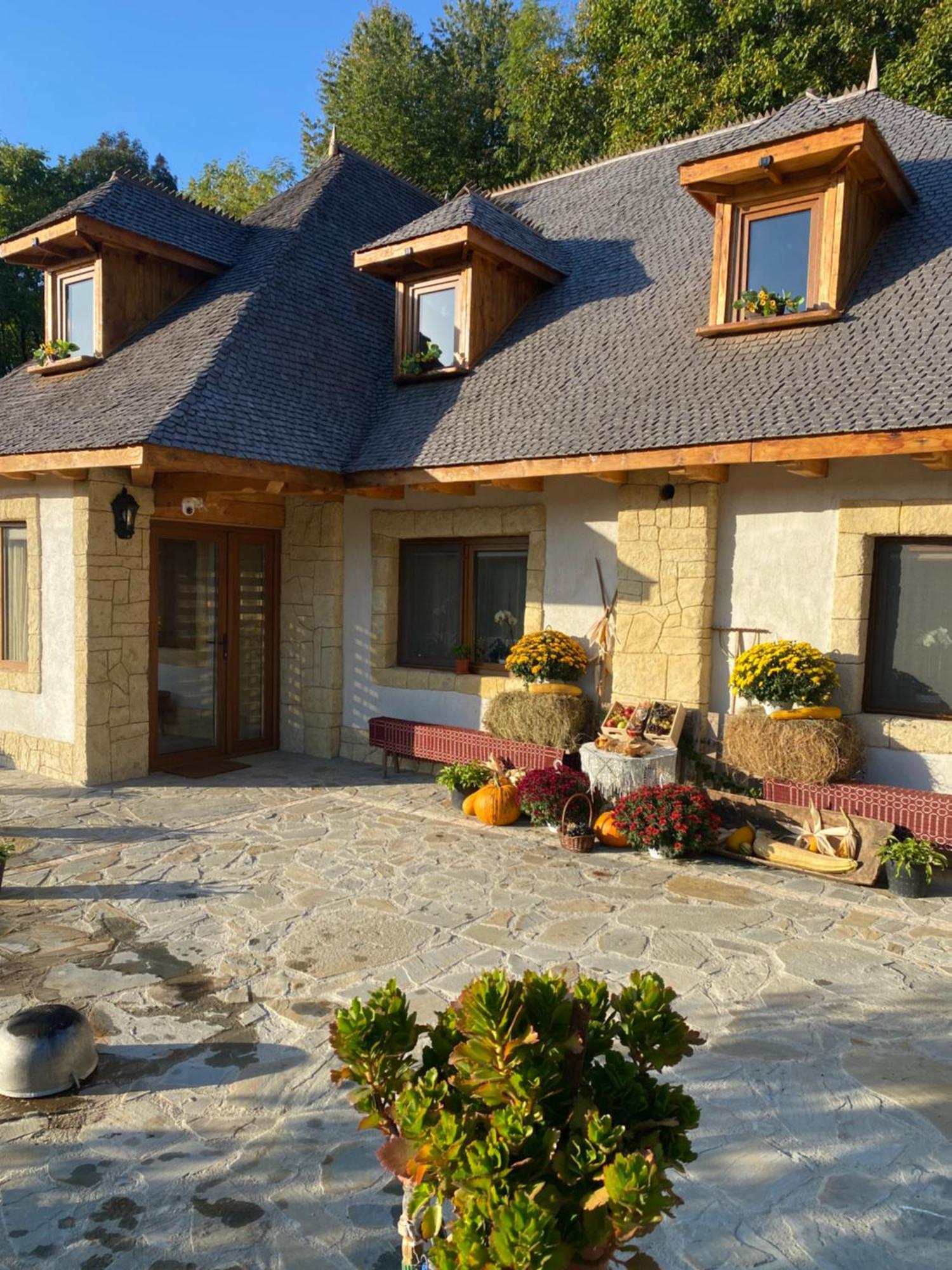 Casa Cu Sindrila Villa Vălenii de Munte Eksteriør billede