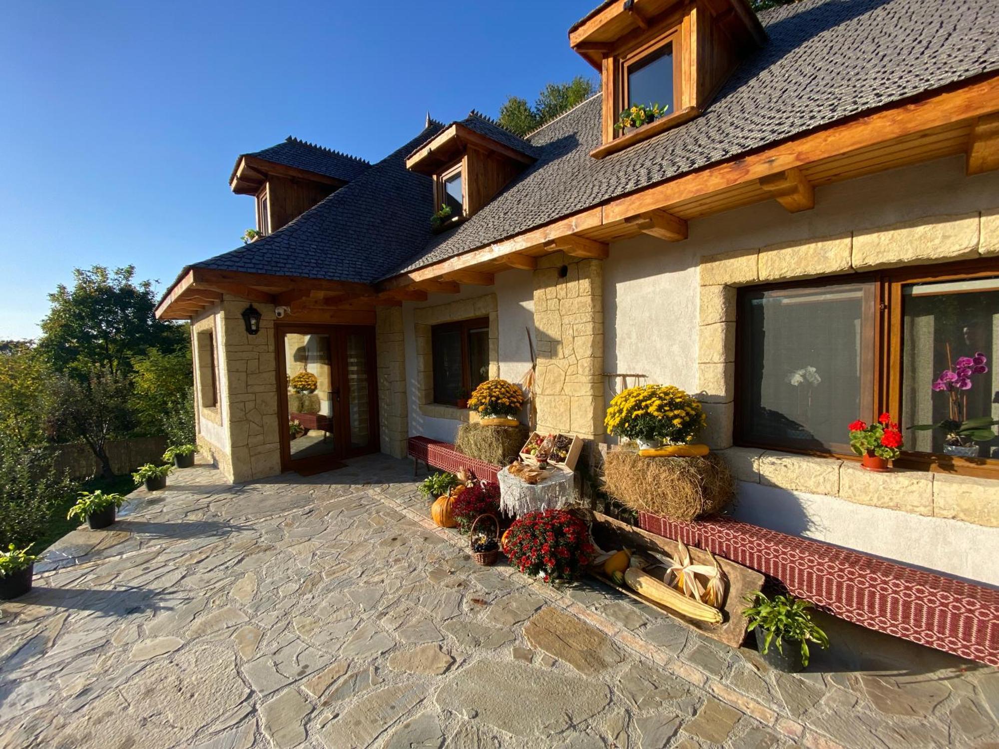 Casa Cu Sindrila Villa Vălenii de Munte Eksteriør billede